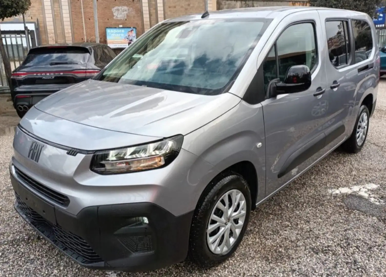 Fiat Doblo 1.5 BLUEHDI 130cav 5POSTI*N1*COMBI*PASSOLUNGO*AUTO Argent - 2
