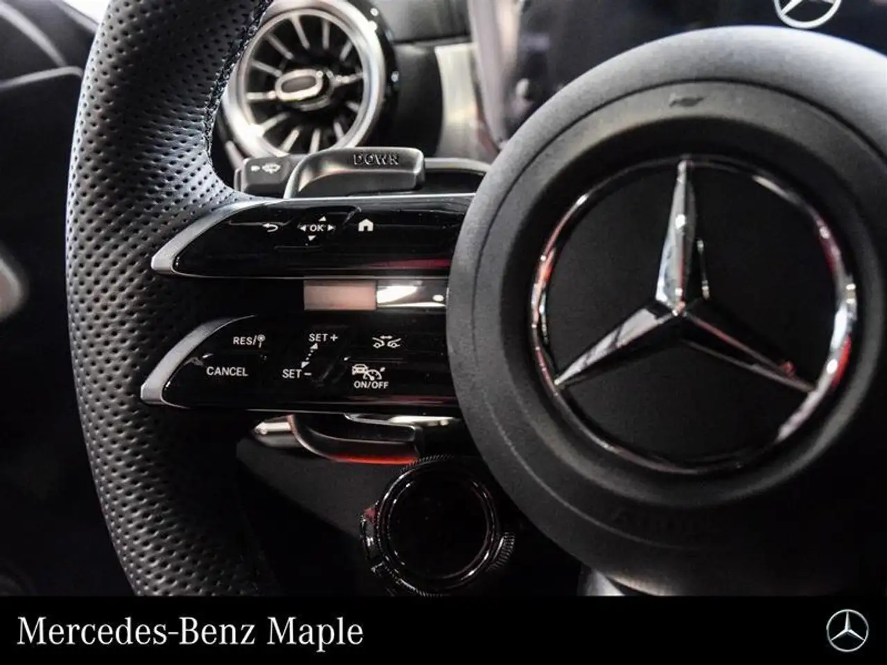 Mercedes-Benz CLA снимка Mercedes-Benz CLA