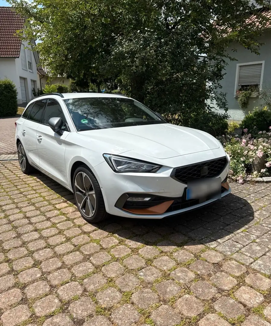 SEAT Leon Sportstourer 1.5 eTSI ACT OPF DSG FR Plus - 1
