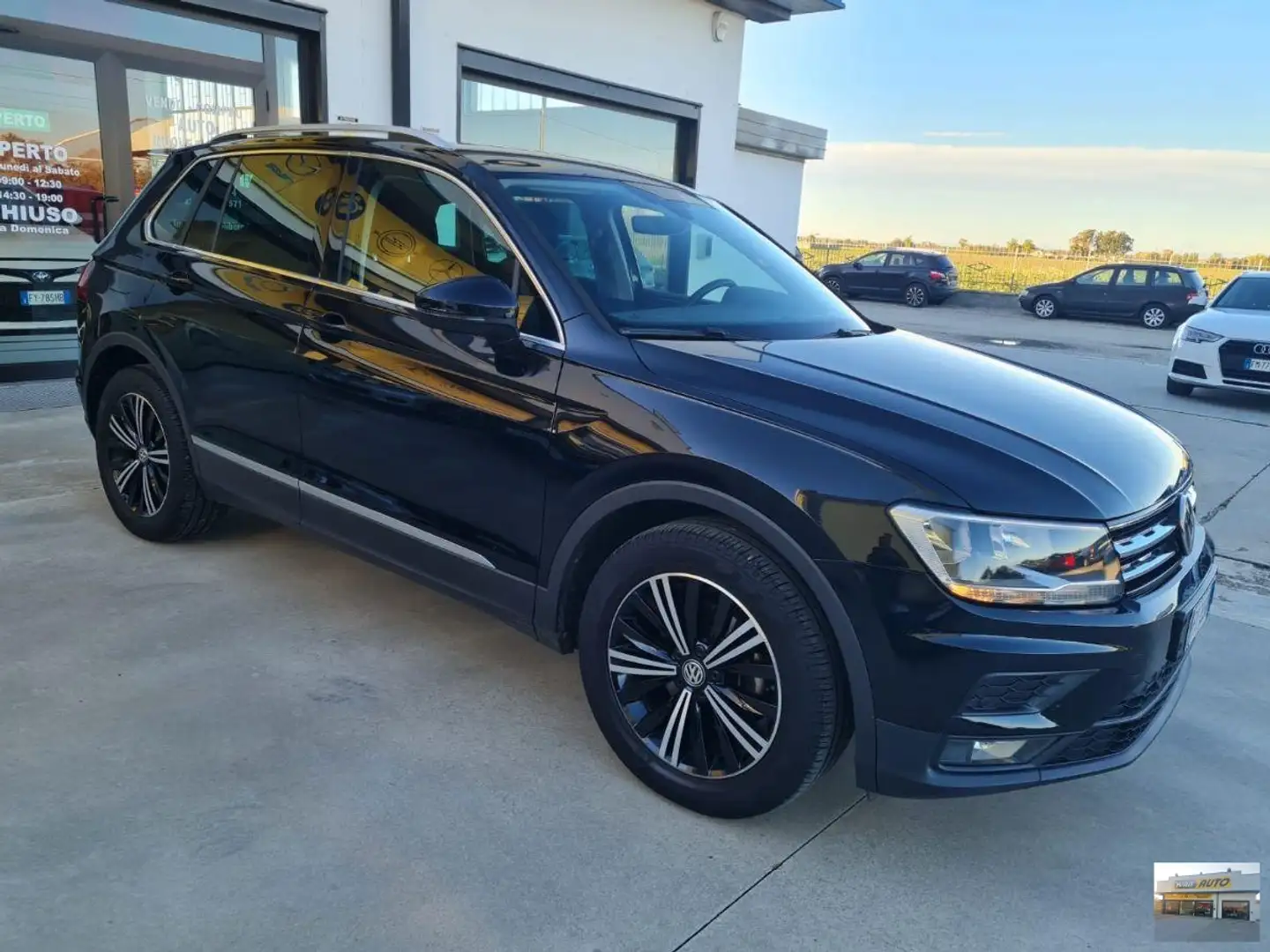 Volkswagen Tiguan 2.0 TDI-75.000 KM-ANNO 2019 Noir - 2
