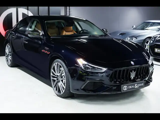 Maserati Ghibli view 6