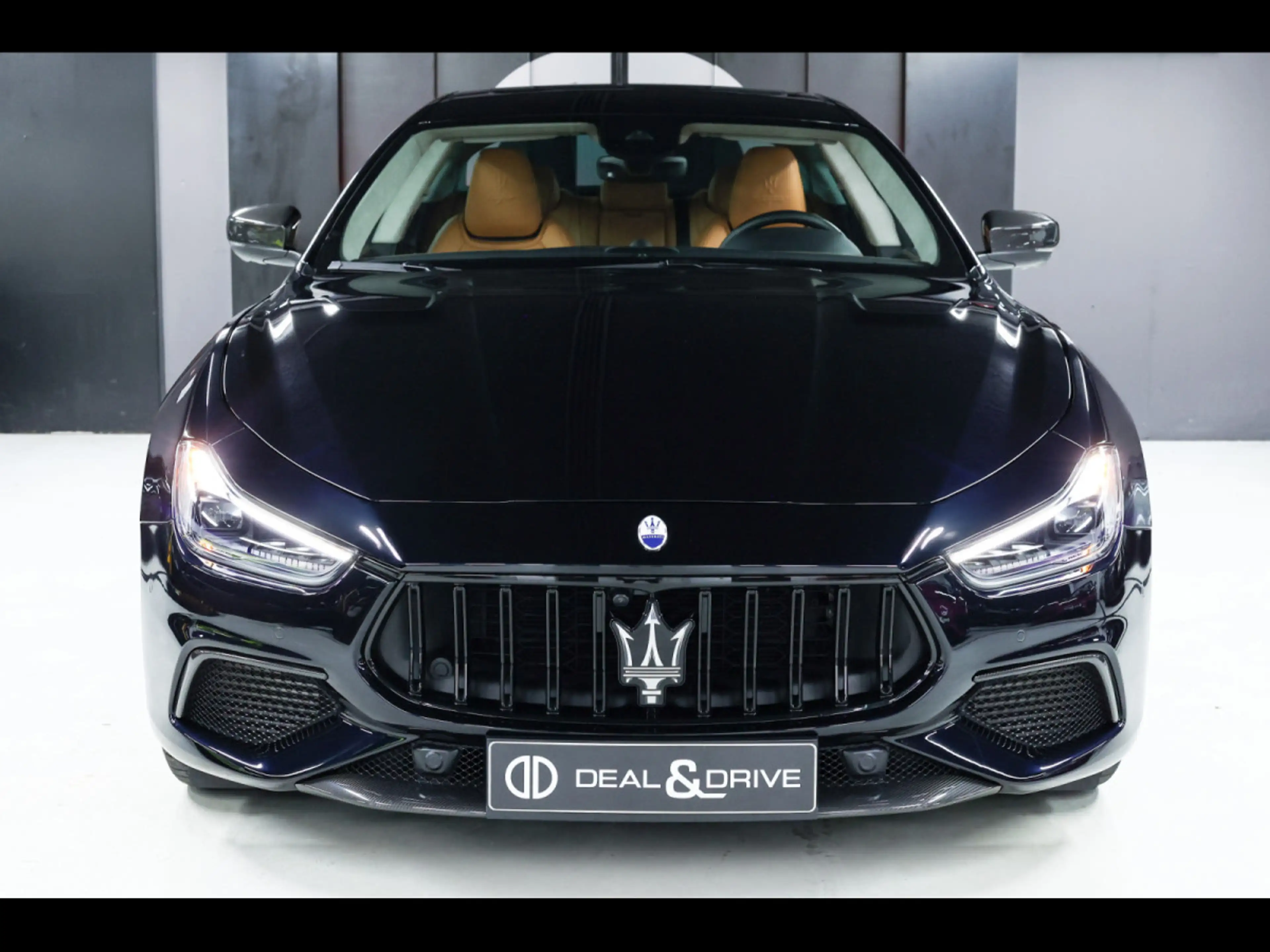 Maserati Ghibli TROFEO 3.8 V8 RWD°CARBON INT / EXT°B&W°PANO°21'' — photo 5