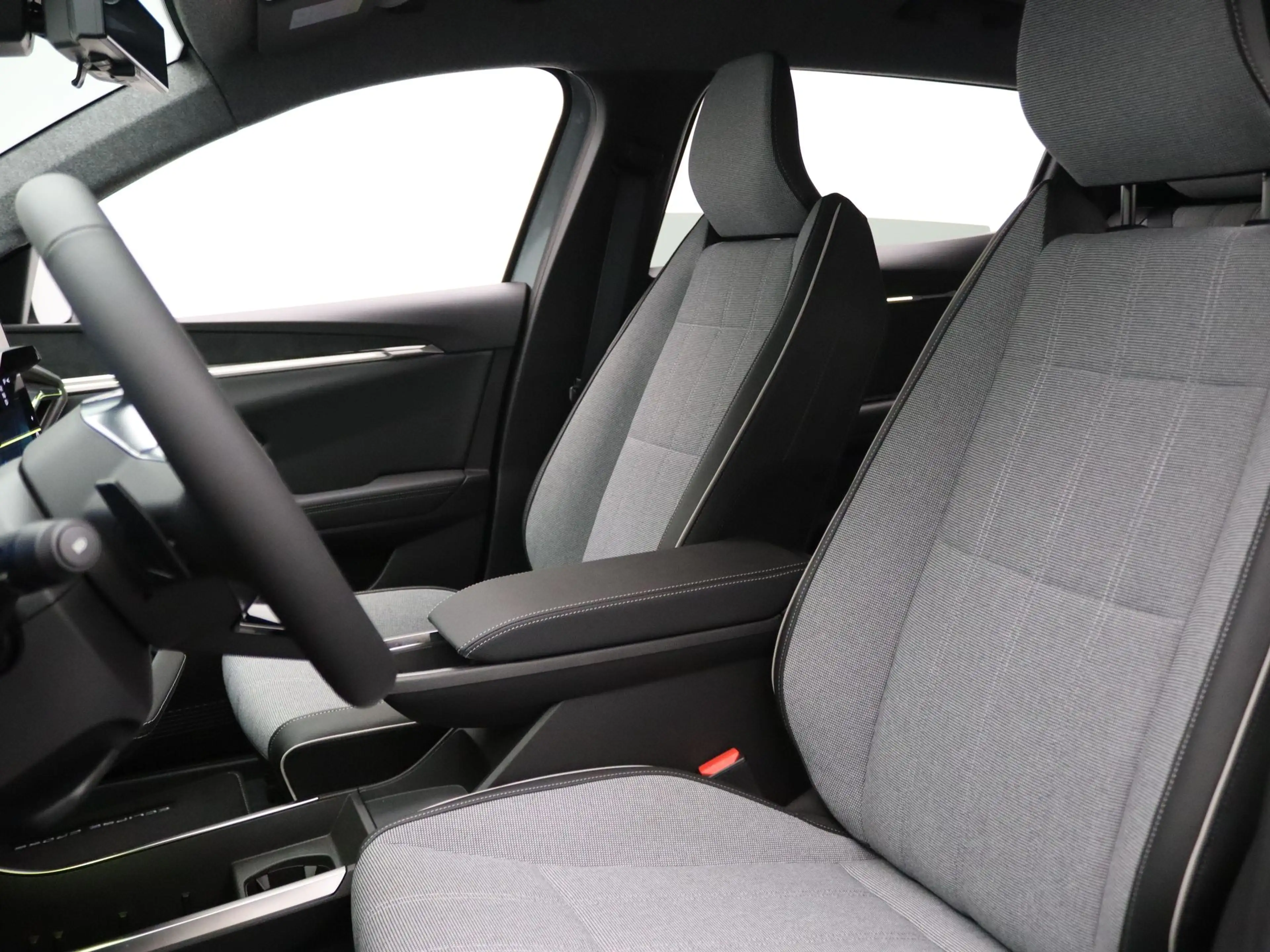Mitsubishi Eclipse Cross Intense+ 87 kWh Apple Carplay/Android Auto | Clima — photo 4