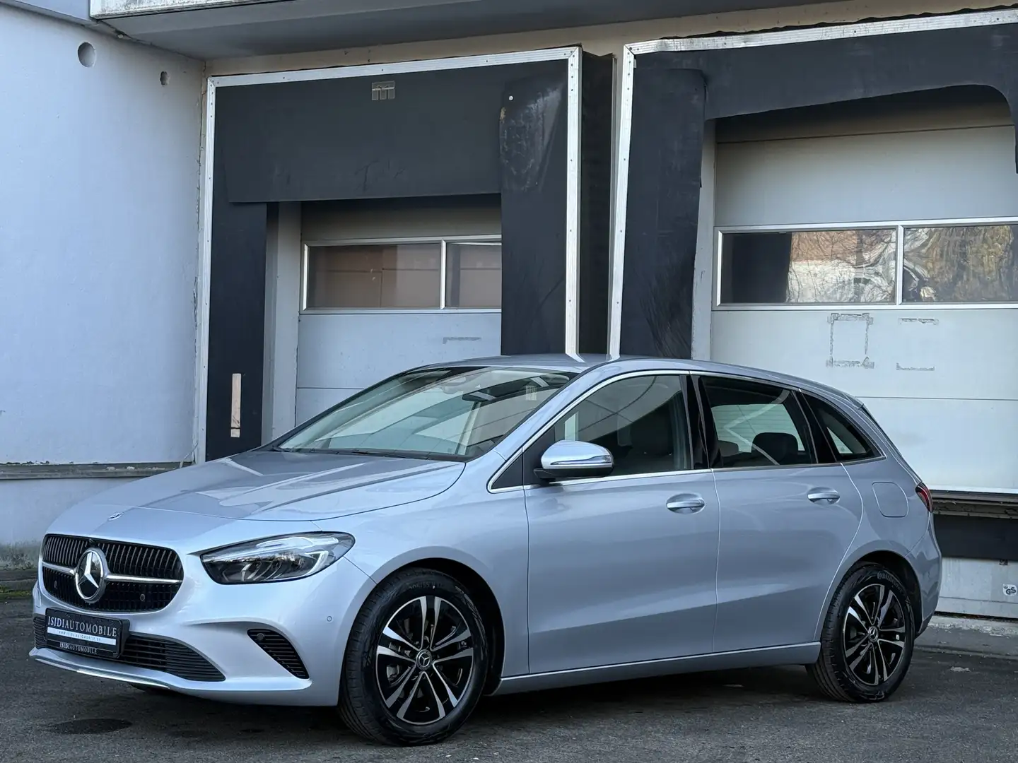 Mercedes-Benz B 180 Progressive LED MBUX-Premium Rü-Kamera AHK Argento - 2