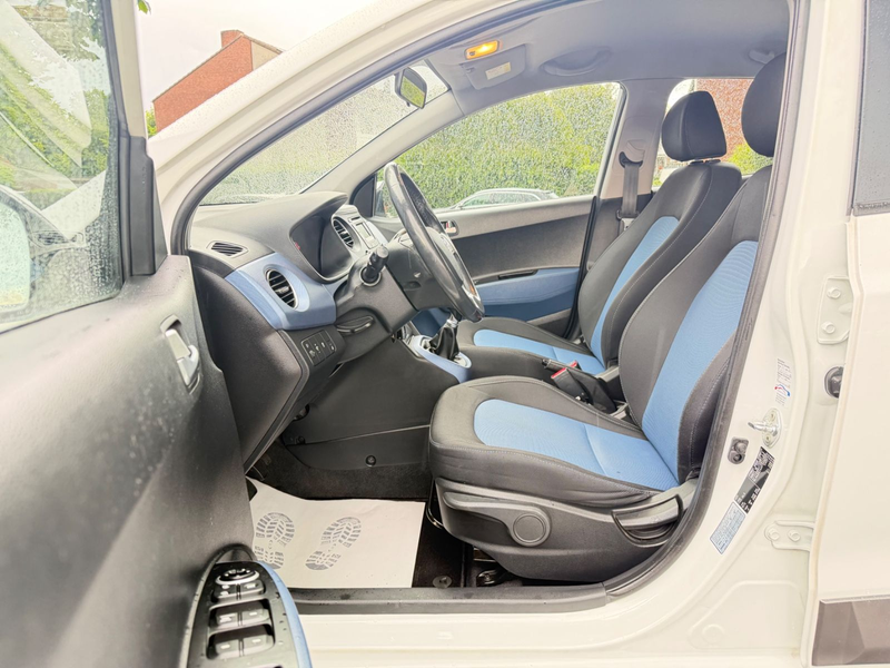 Hyundai i10 FIFA World Cup Edition*TEMPOMAT*KLIMA*ALU* — photo 12