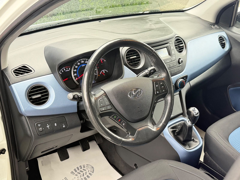Hyundai i10 FIFA World Cup Edition*TEMPOMAT*KLIMA*ALU* — photo 11