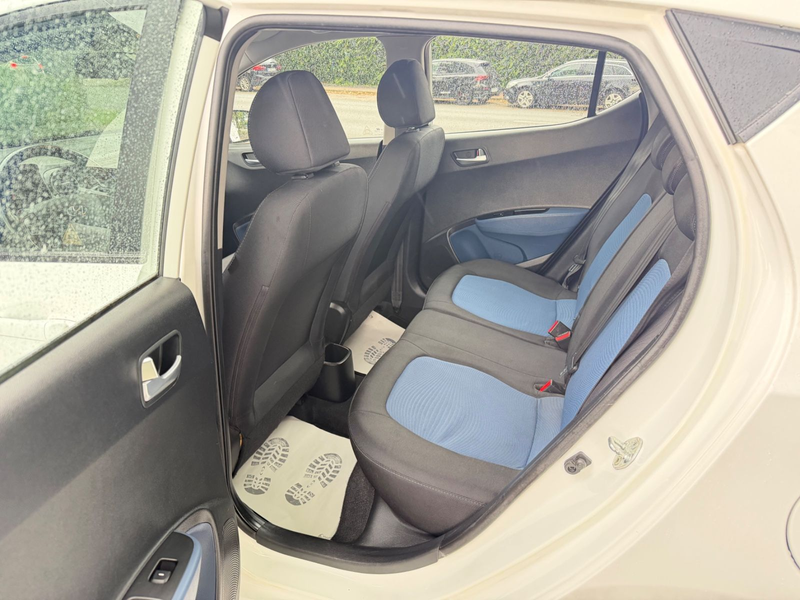 Hyundai i10 FIFA World Cup Edition*TEMPOMAT*KLIMA*ALU* — photo 13