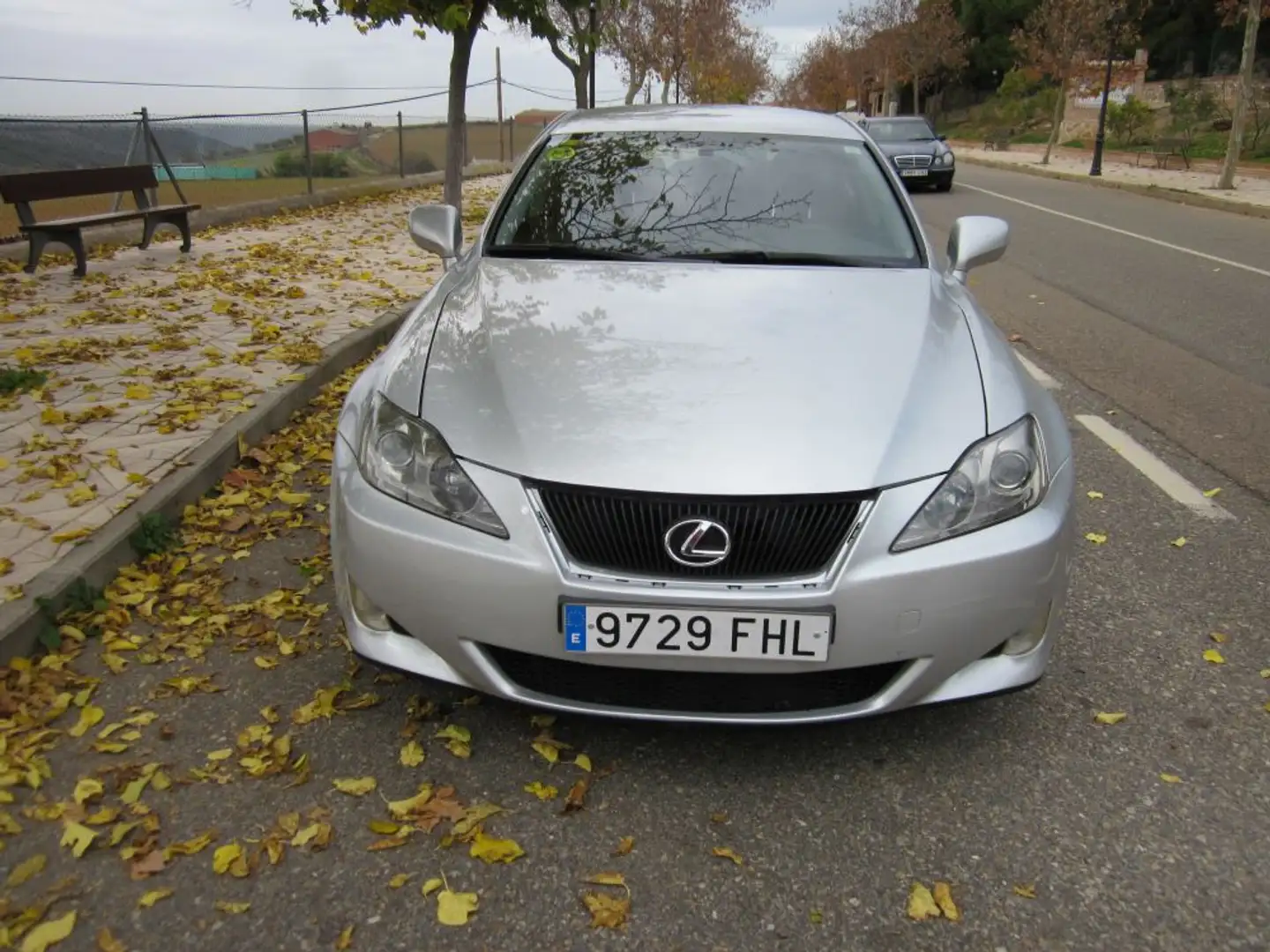 Lexus IS 220d Sport Gri - 2