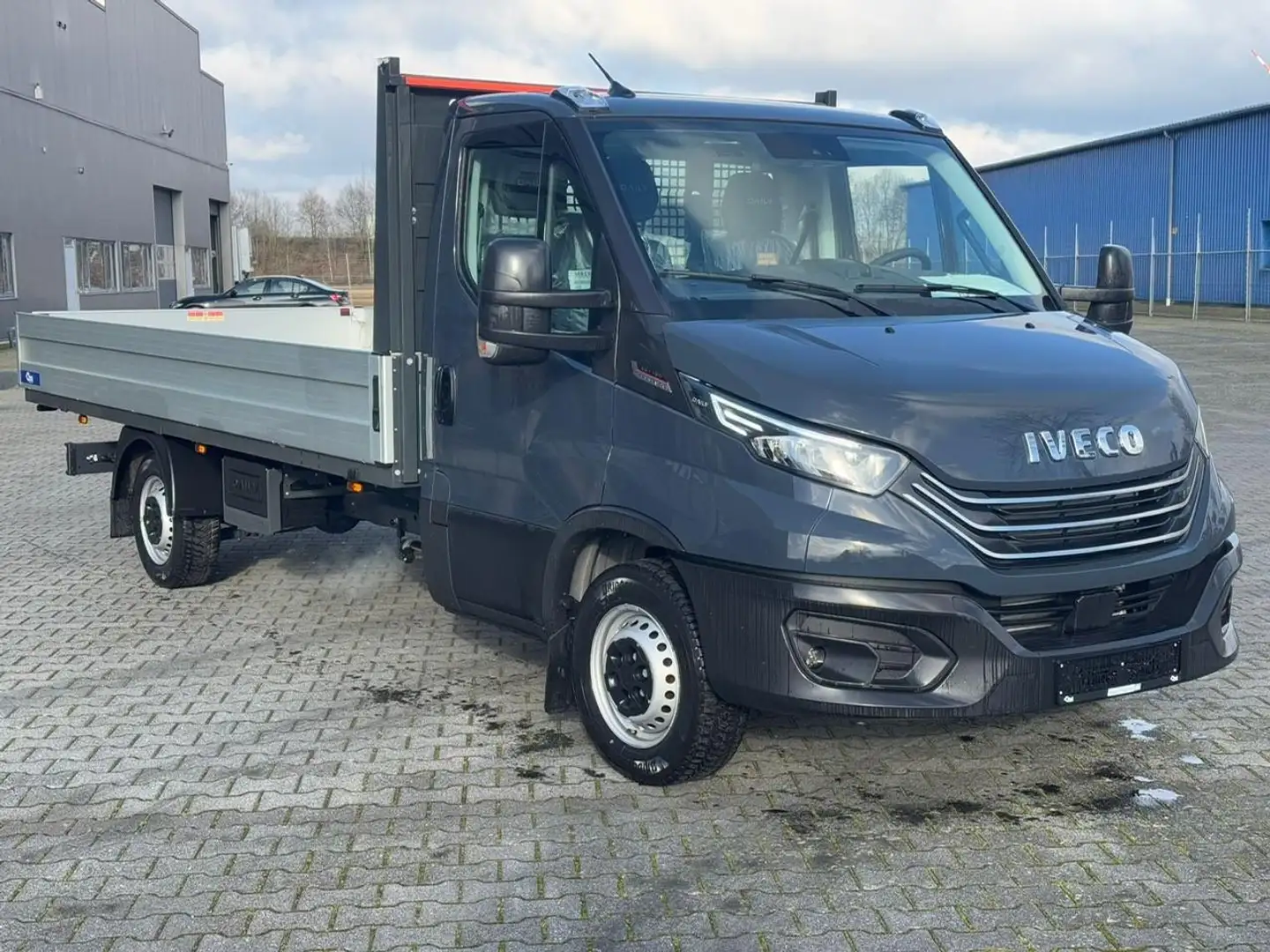 Iveco Daily 35S18 180 pk Aut. Pick Up / Open Laadbak AirPro Lu Gri - 2