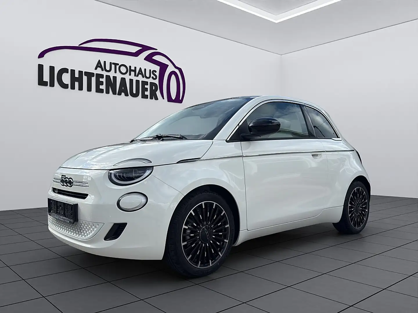 Fiat 500 Hatchback Hybrid La Prima Weiß - 1