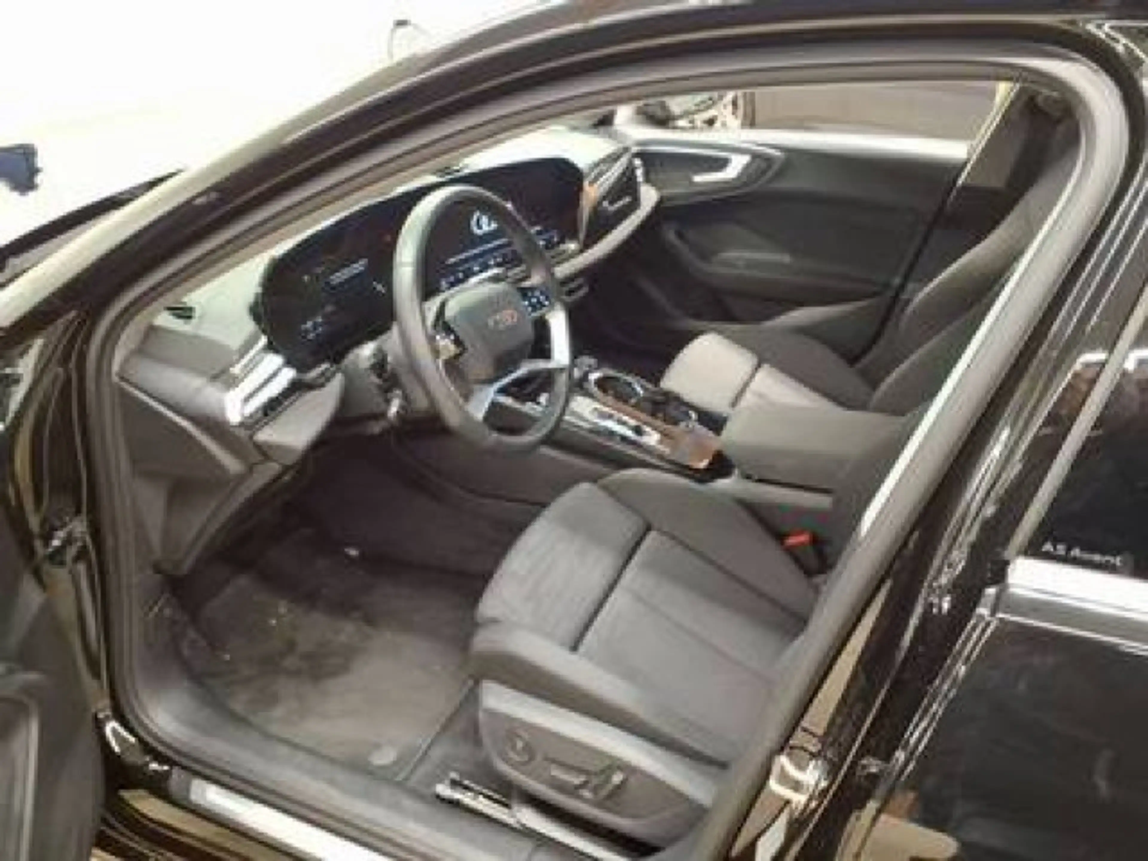 Audi A5 e-hybrid S tronic LED NAVI AHK RFK SHZ — photo 4