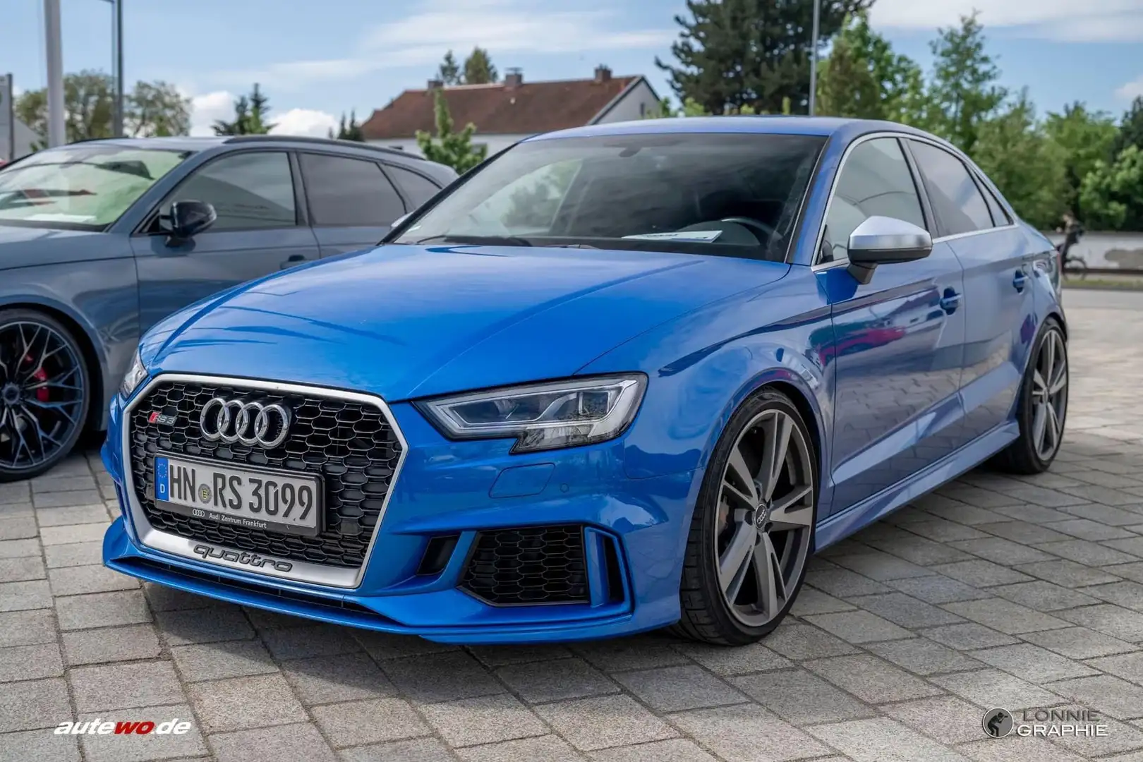 Audi RS3 2.5 TFSI quattro Blau - 2