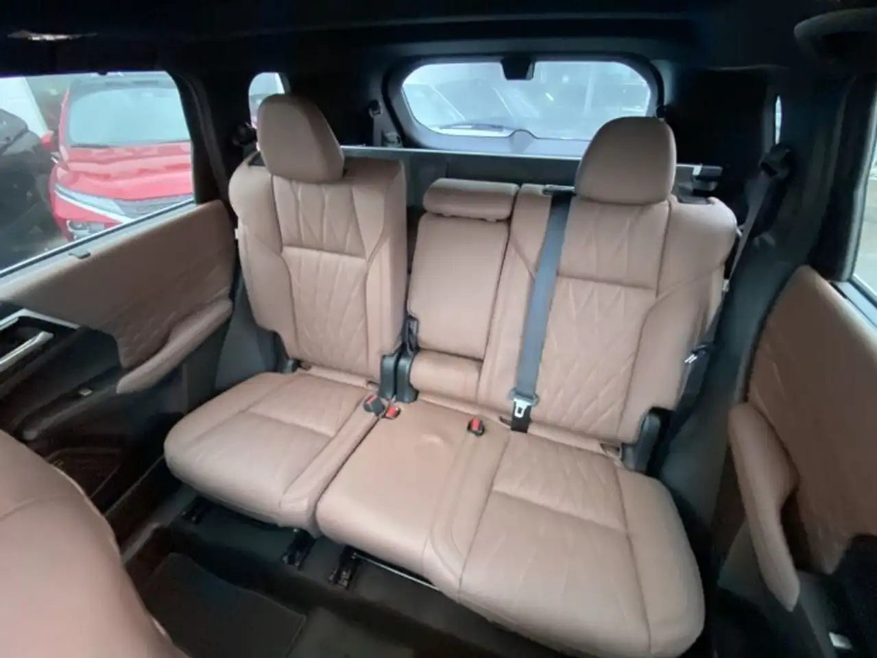 Mitsubishi Outlander снимка Mitsubishi Outlander