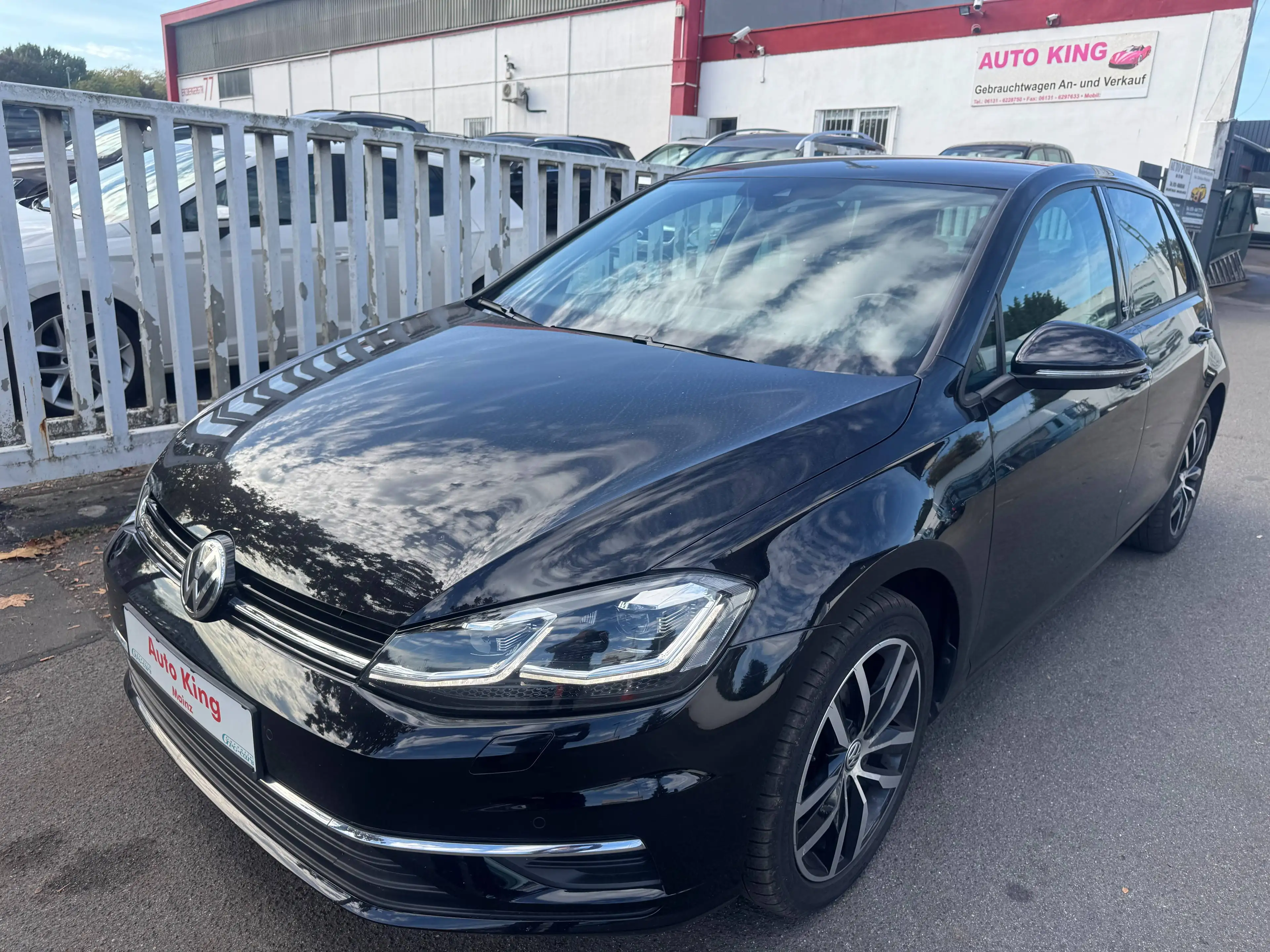 Volkswagen Golf Sound*1.5 TSI Sound LED DYNAUDIO KAMERA VIRTUAL APP-CONNECT 1.HAND