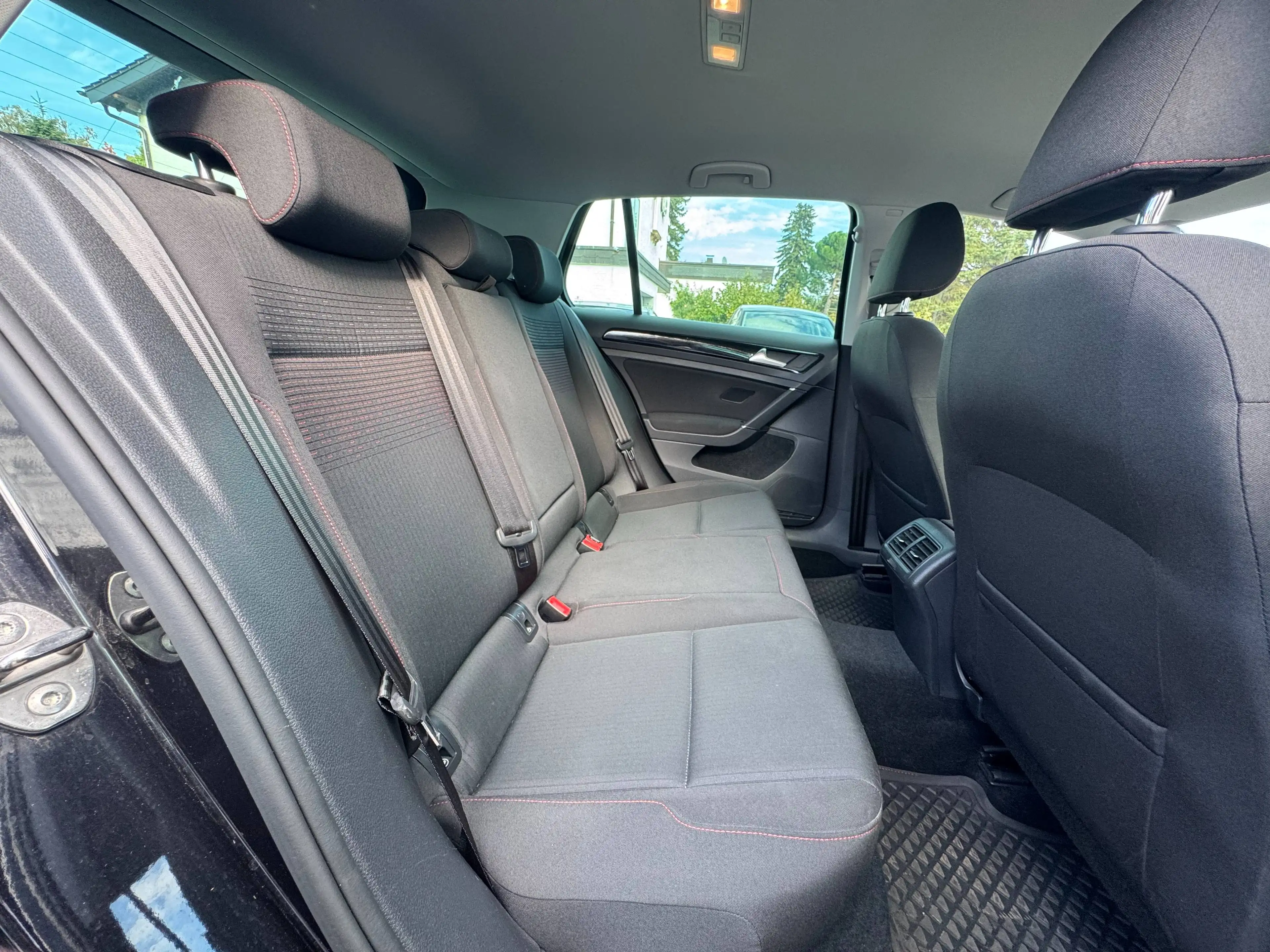 Volkswagen Golf Sound*1.5 TSI Sound LED DYNAUDIO KAMERA VIRTUAL APP-CONNECT 1.HAND — photo 10