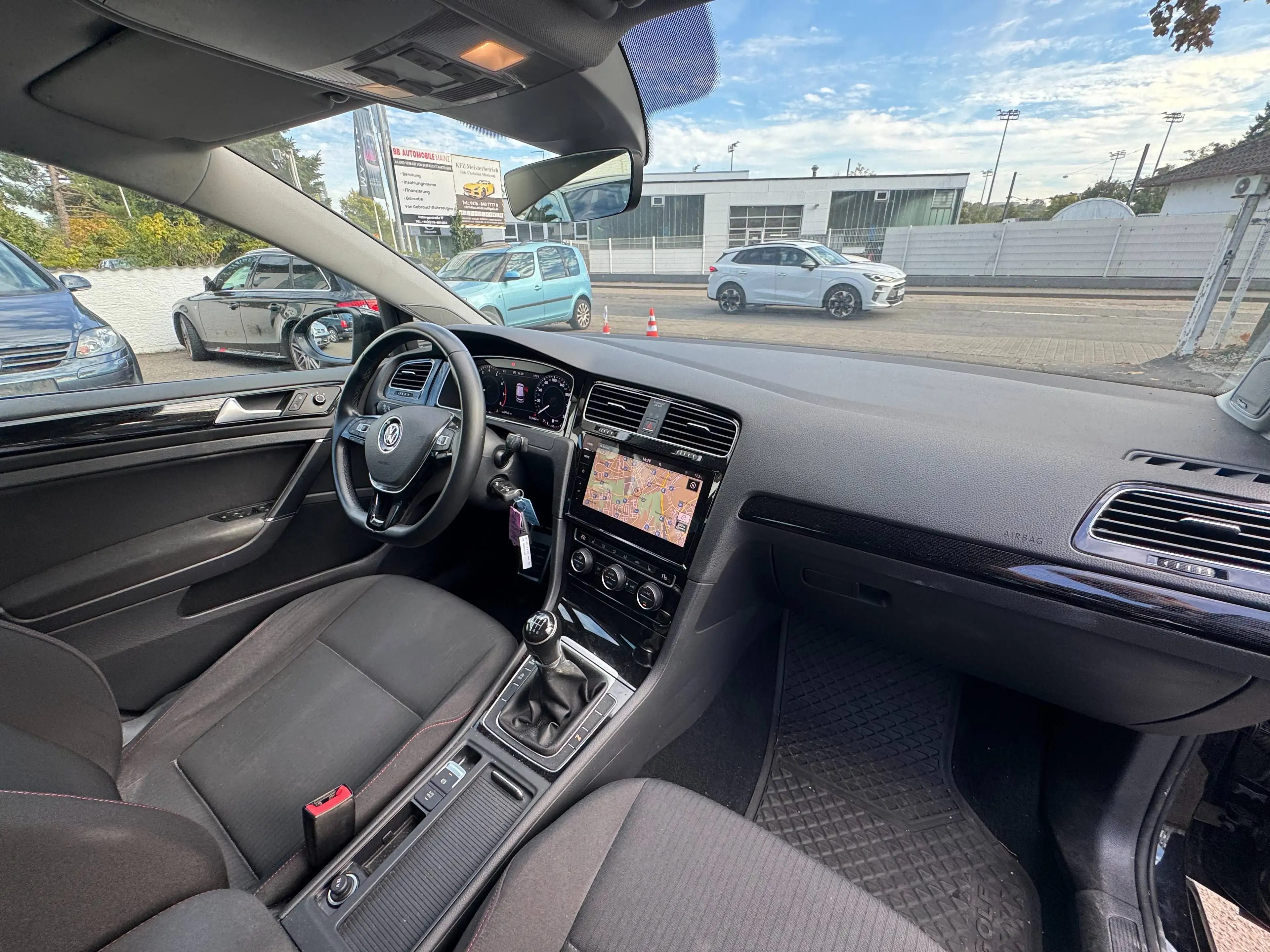Volkswagen Golf Sound*1.5 TSI Sound LED DYNAUDIO KAMERA VIRTUAL APP-CONNECT 1.HAND — photo 9