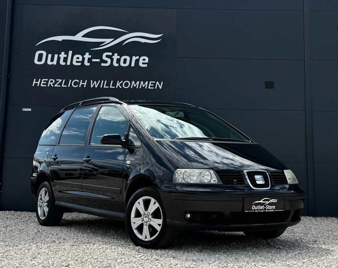 SEAT Alhambra family 1,9 TDI*1.Besitz*NUR 108.000KM*Pickerl NEU* Black - 1