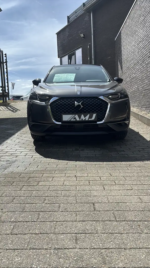 DS Automobiles DS 3 Crossback SO CHIC Grijs - 2