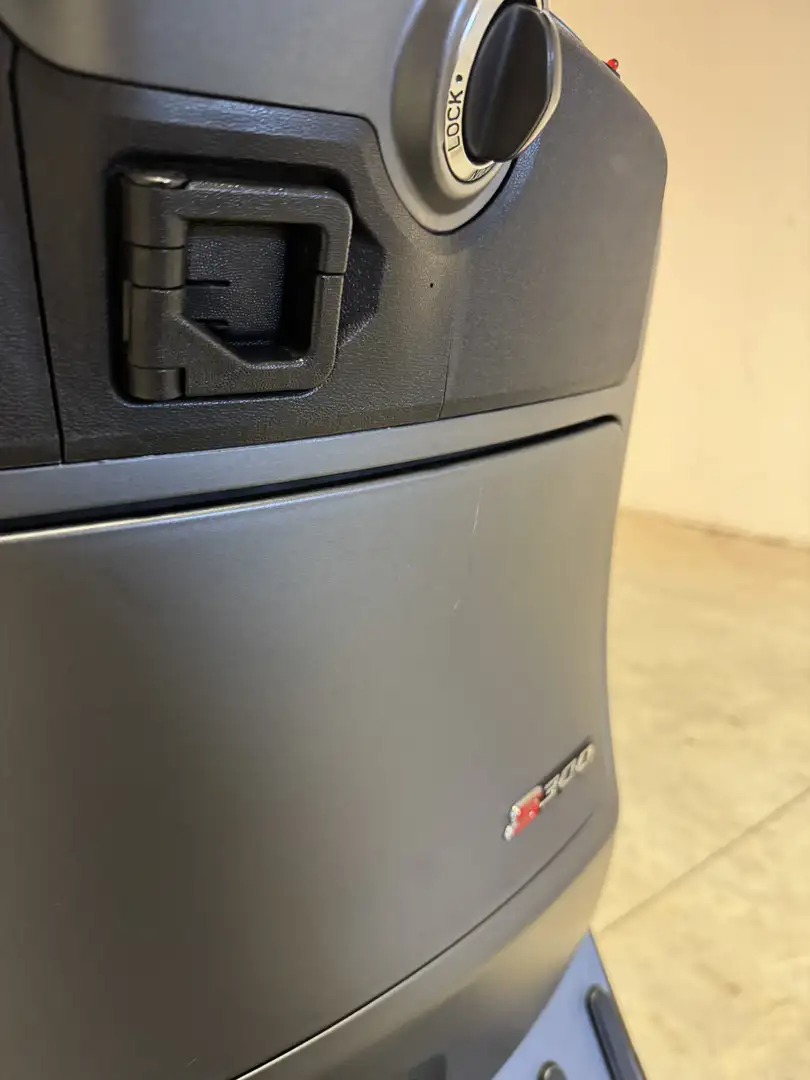 Vespa GTS Super Sport 300 - 2