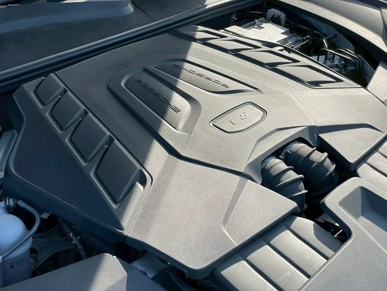 Porsche Cayenne снимка Porsche Cayenne