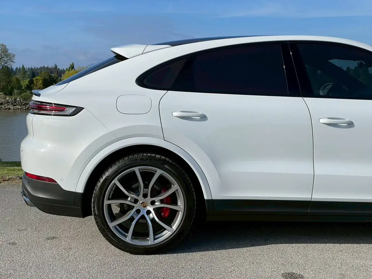 Porsche Cayenne снимка Porsche Cayenne