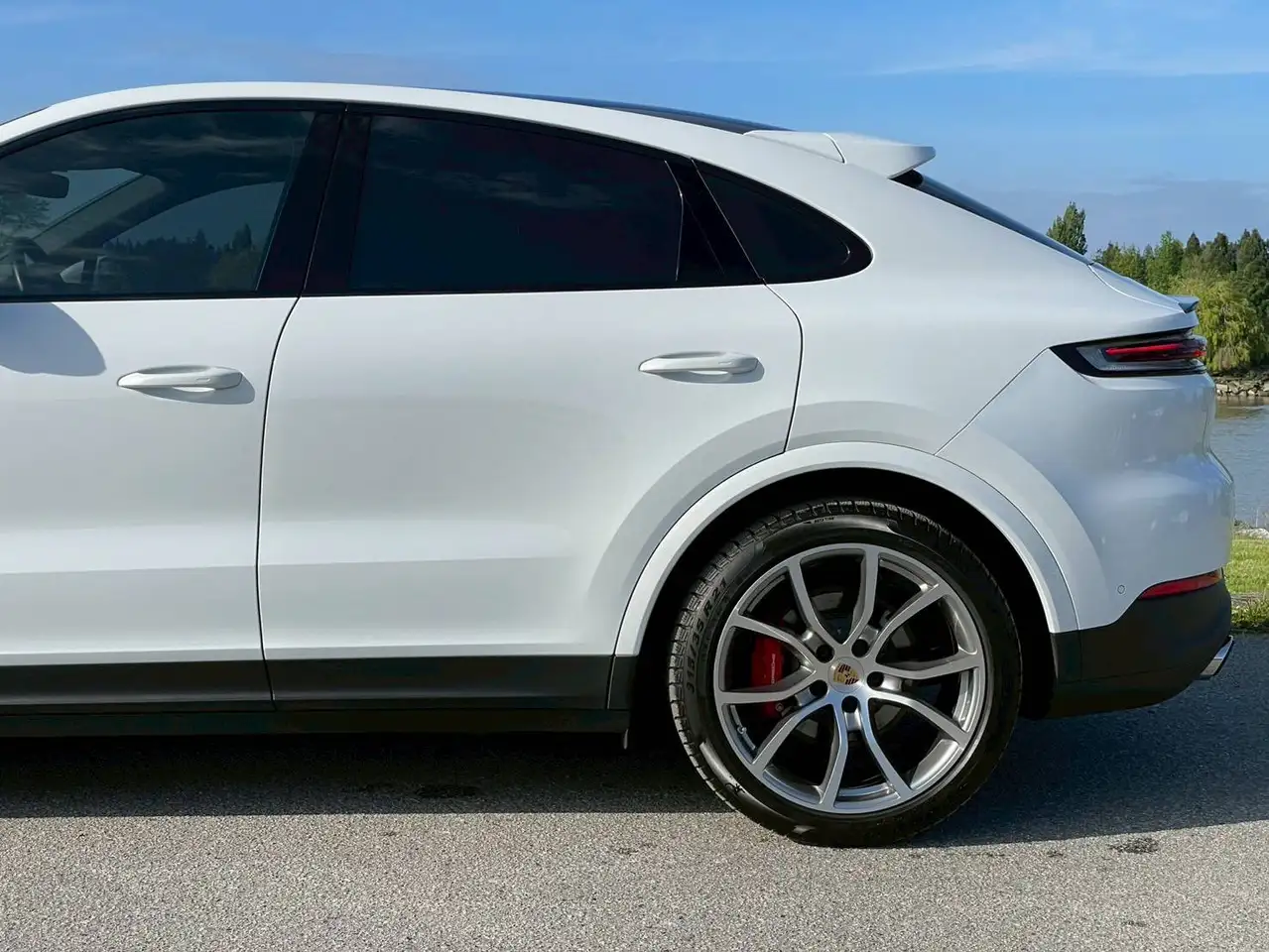 Porsche Cayenne снимка Porsche Cayenne