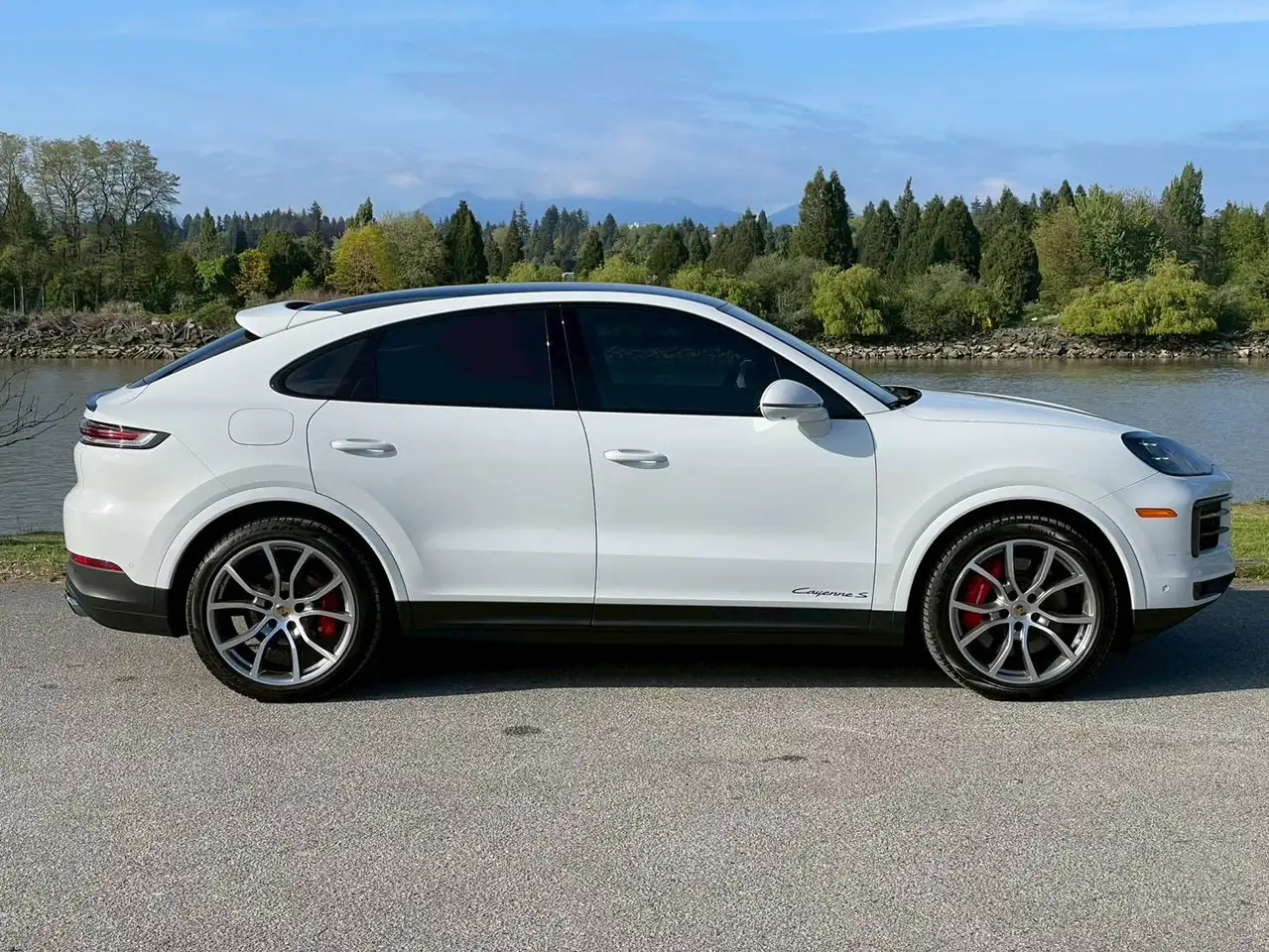 Porsche Cayenne снимка Porsche Cayenne