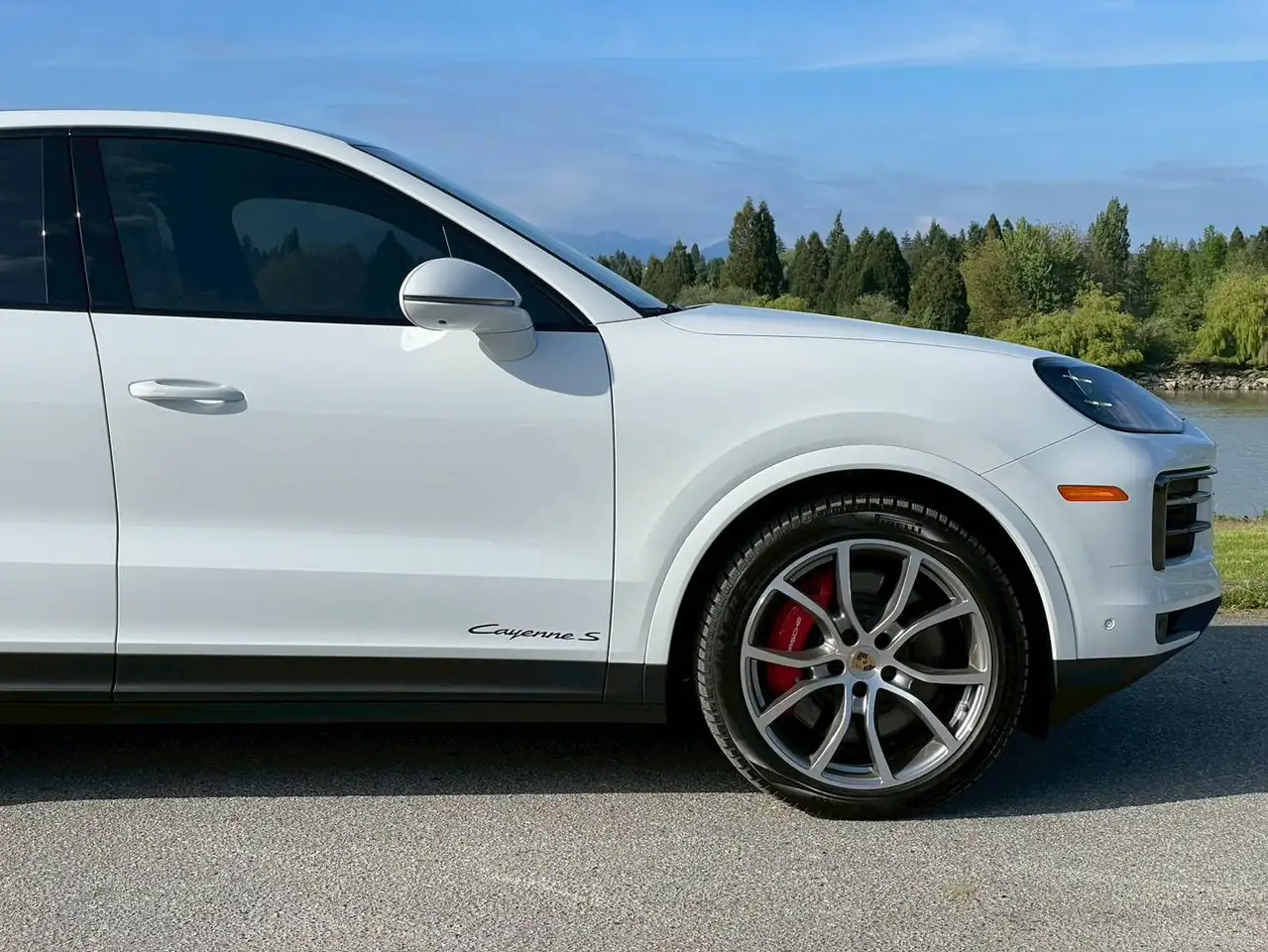 Porsche Cayenne снимка Porsche Cayenne
