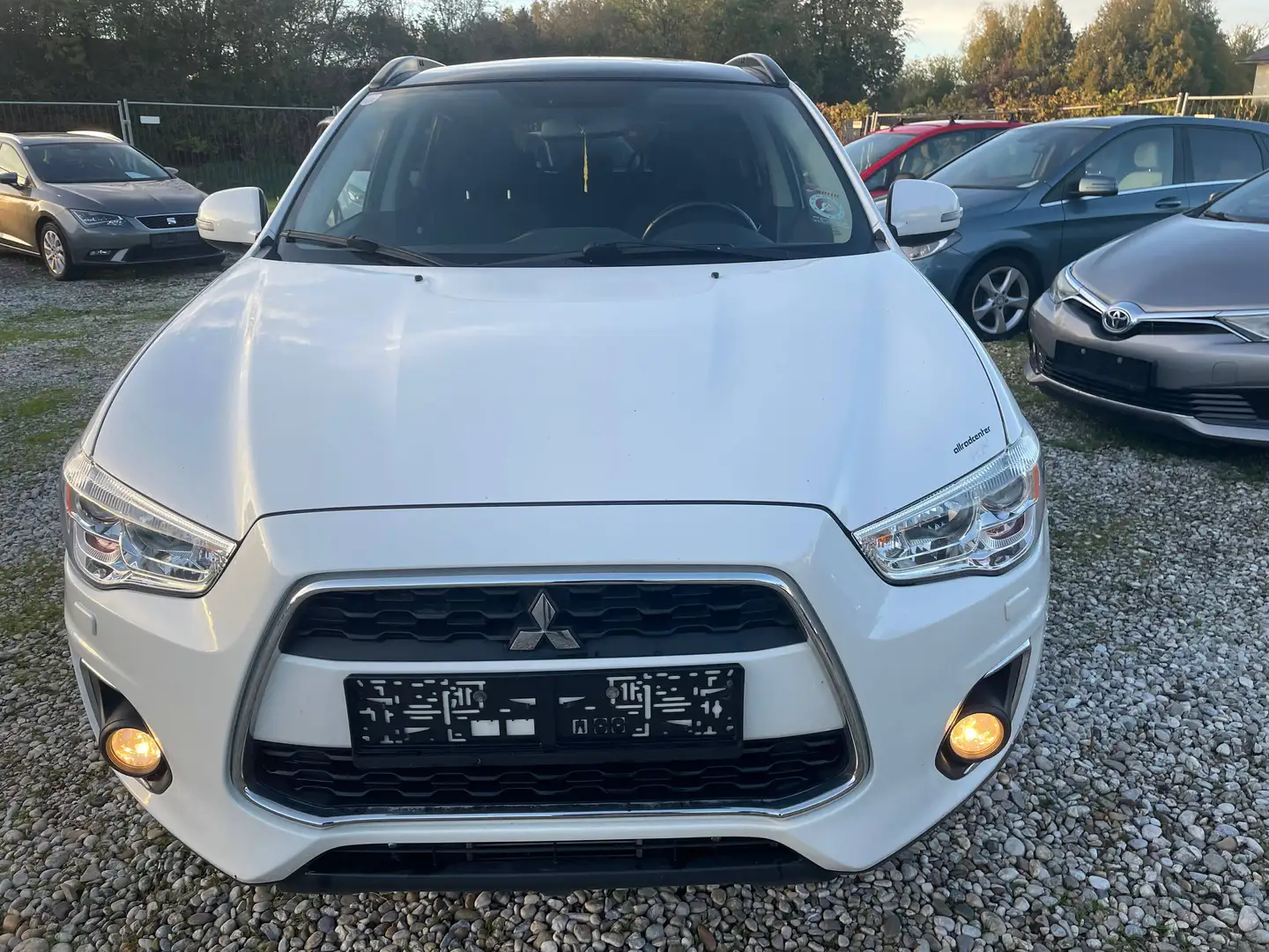 Mitsubishi ASX ASX 1.8 DI-D 4WD +neu pickerl 11/2027+4monat+rückfährkämra Weiß - 2