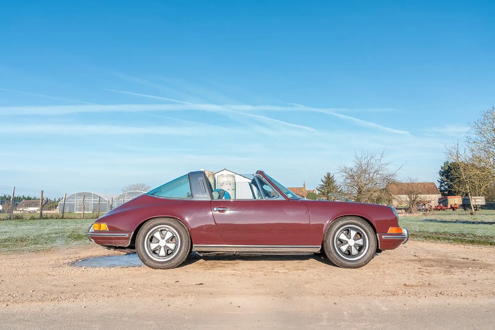 Porsche 911 2.2 Targa 170 cv - 1971 - Teinte Bourgogne - 145 0 Rouge - 2