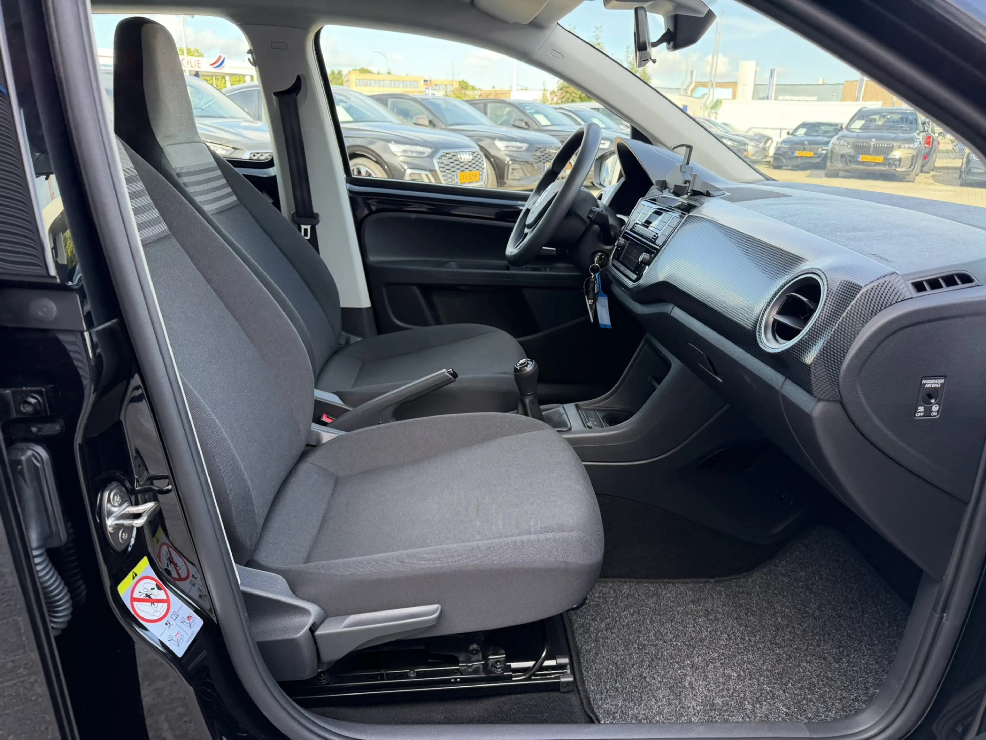 Volkswagen up! 1.0 BMT move up! Achteruitrijcamera Climate Contro — photo 22