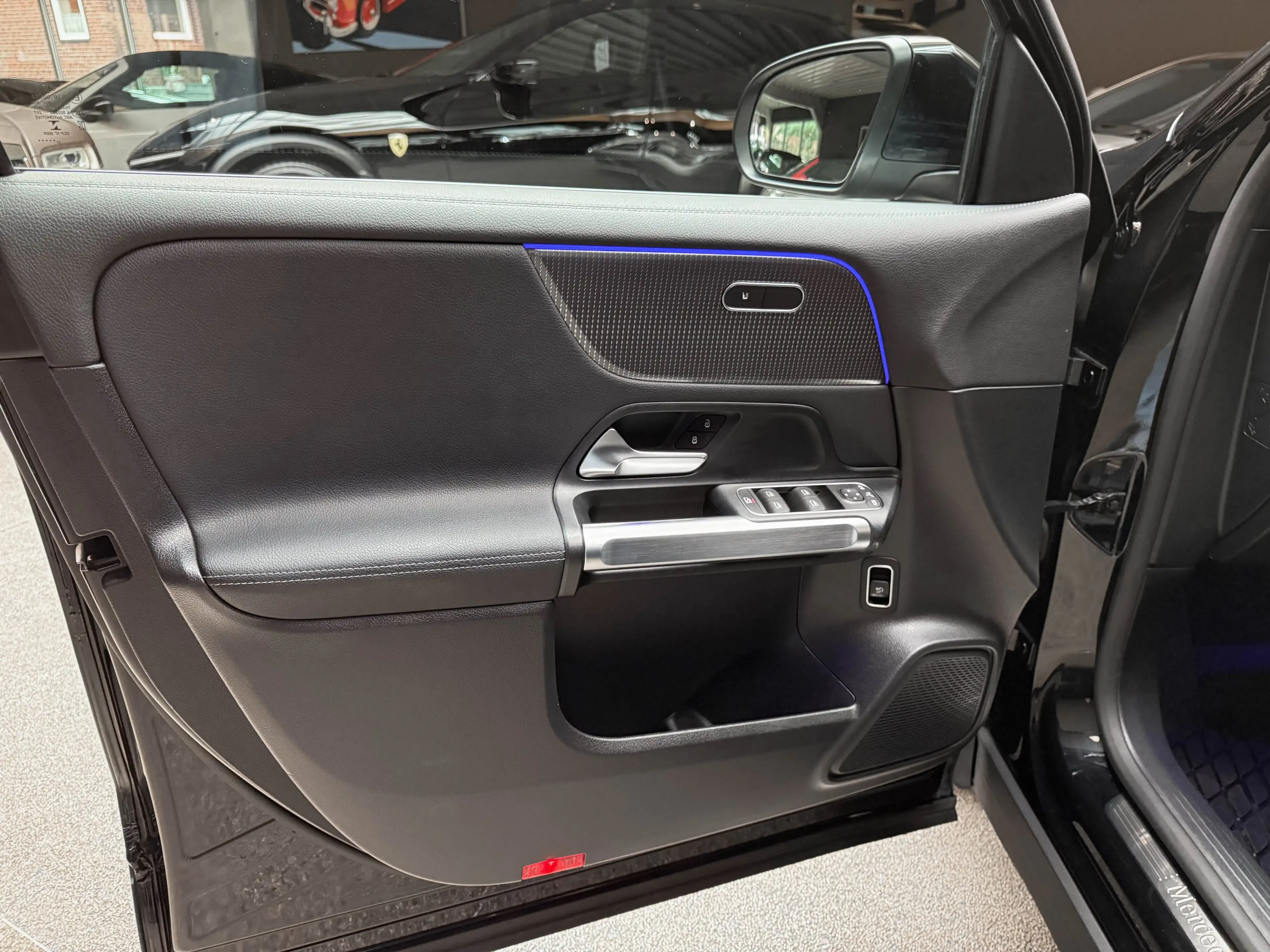 Mercedes-Benz EQB 250 Memory+RFK+360°+ACC — photo 13