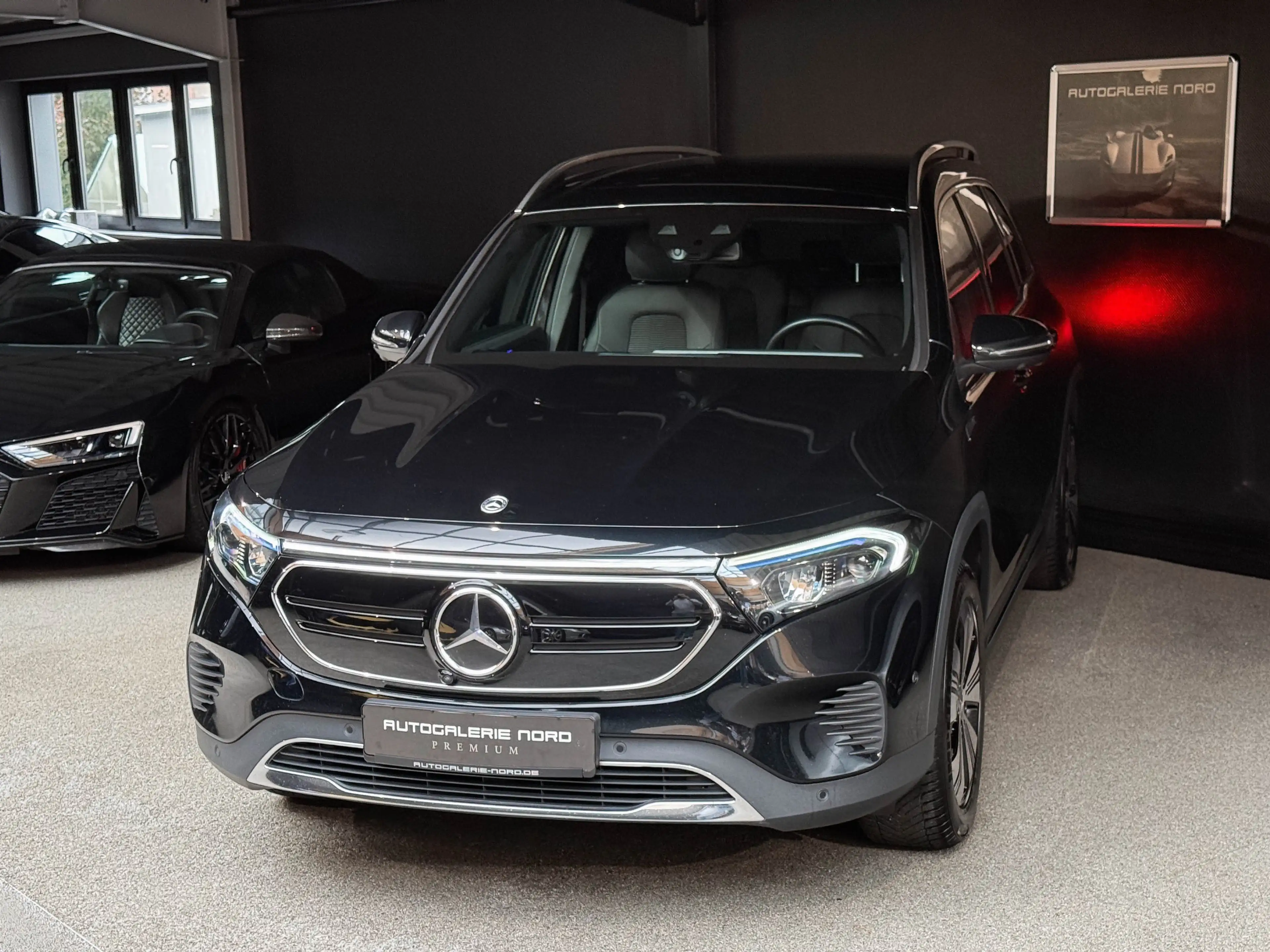 Mercedes-Benz EQB 250 Memory+RFK+360°+ACC — photo 2