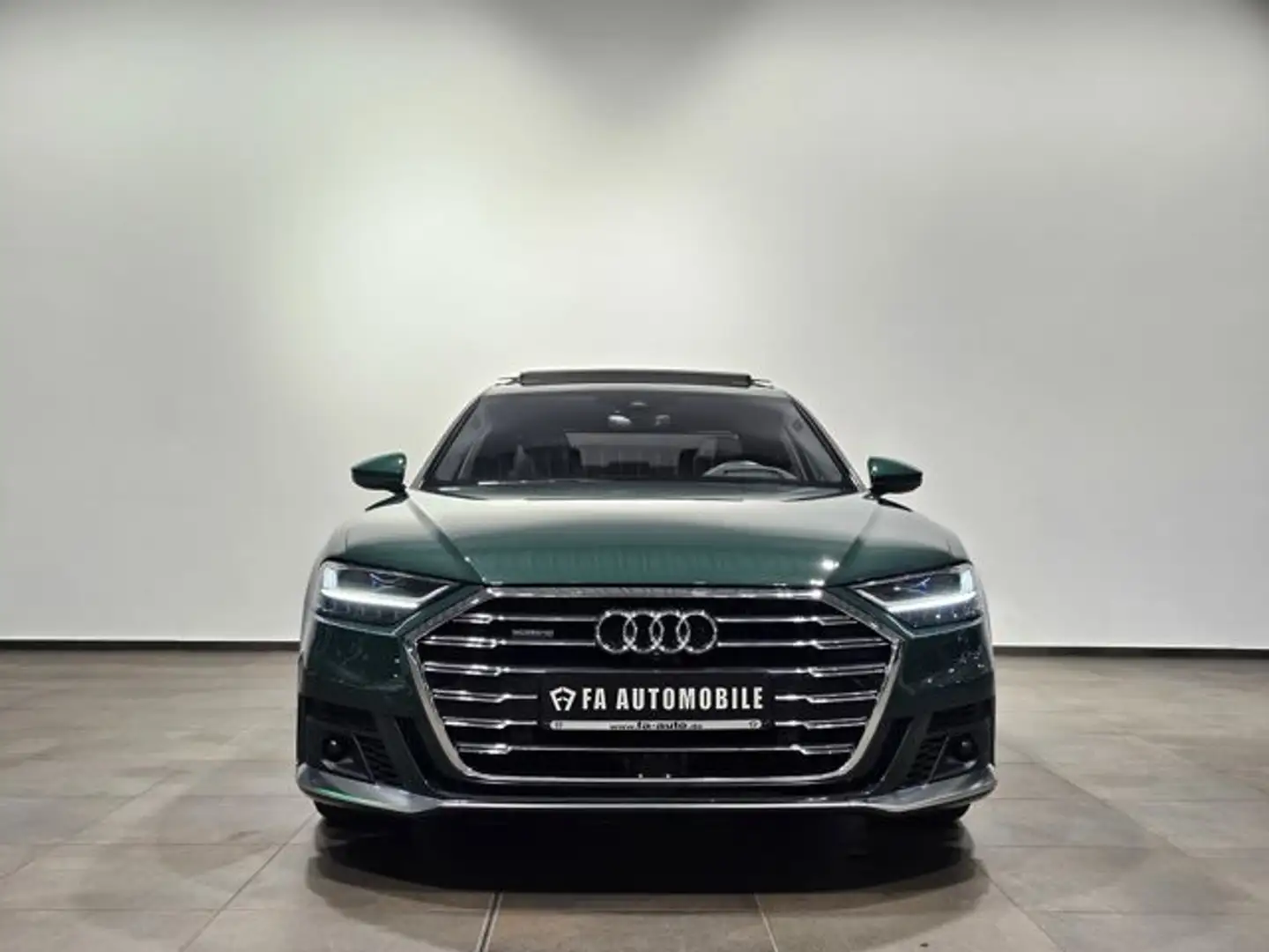 Audi A8 60 TFSI Sport Individual Edition Pano 21 Zoll Grün - 2