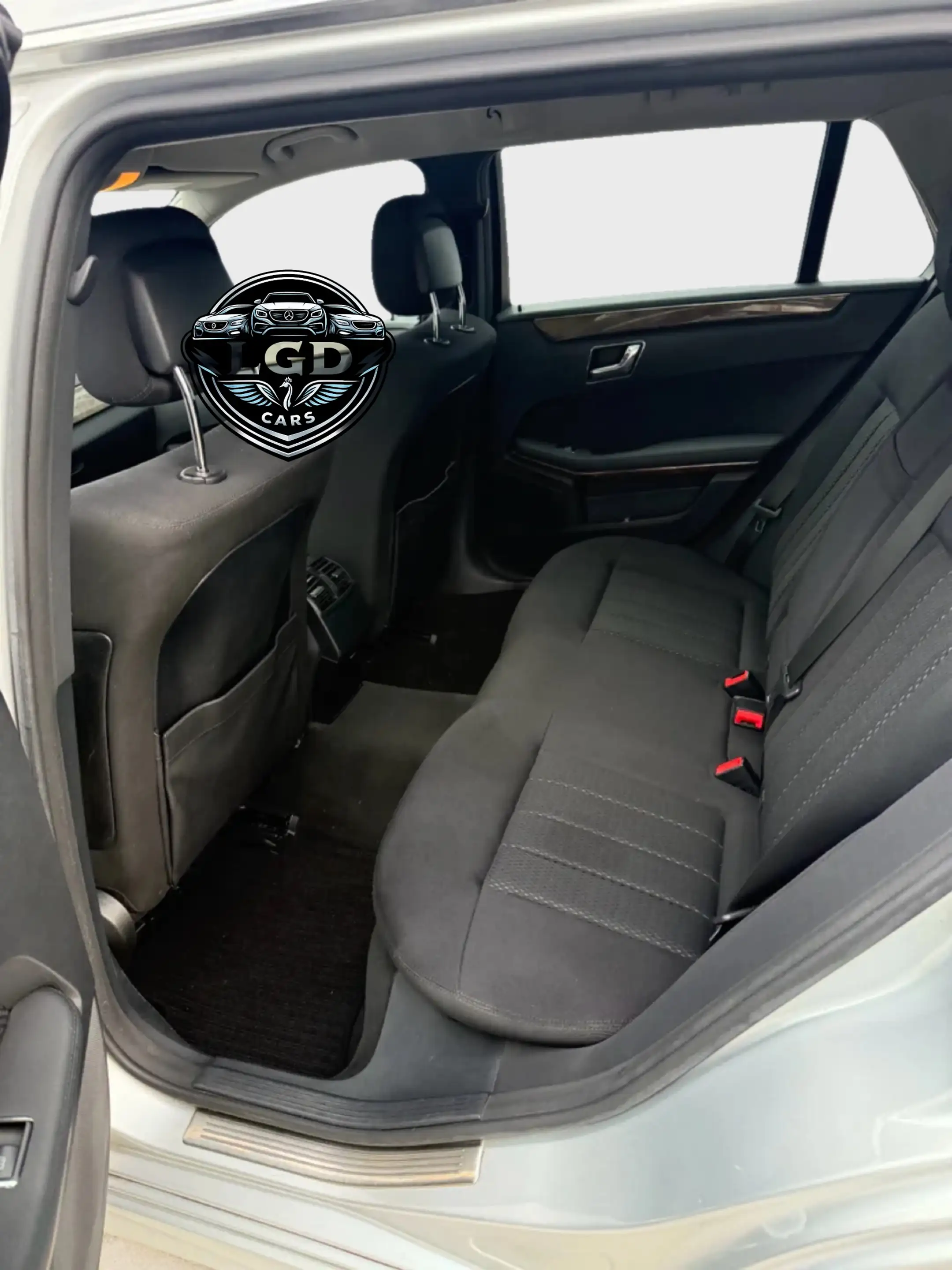 Mercedes-Benz E 250 E 250 CDI BlueEfficiency (212.203) — photo 9