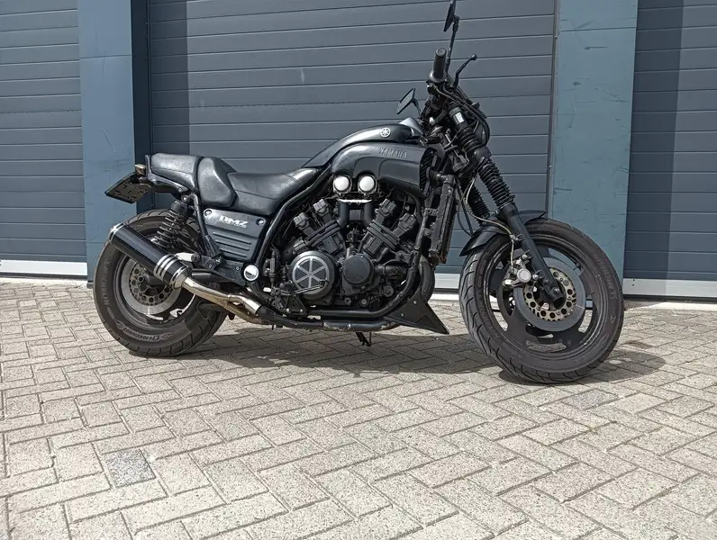 Yamaha VMAX - foto 4