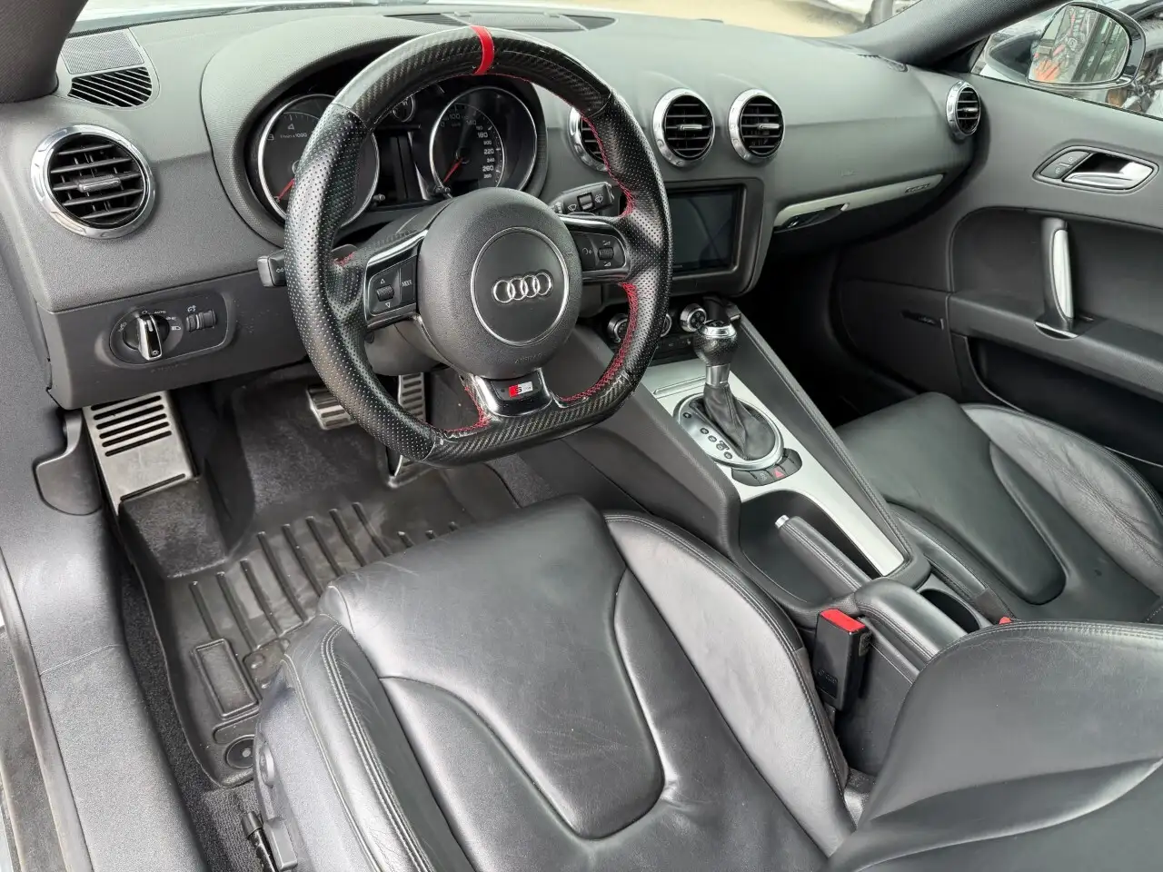 Audi TT photo Audi TT