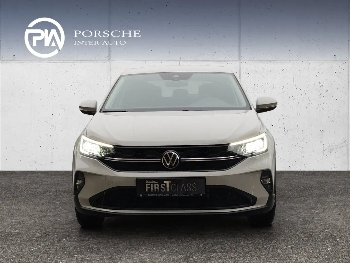 Volkswagen Taigo 4Me TSI Grau - 2