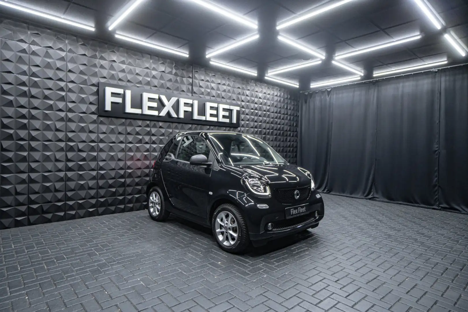 smart forTwo Turbo Passion Cabrio SHZ LED Komfort Schwarz - 1