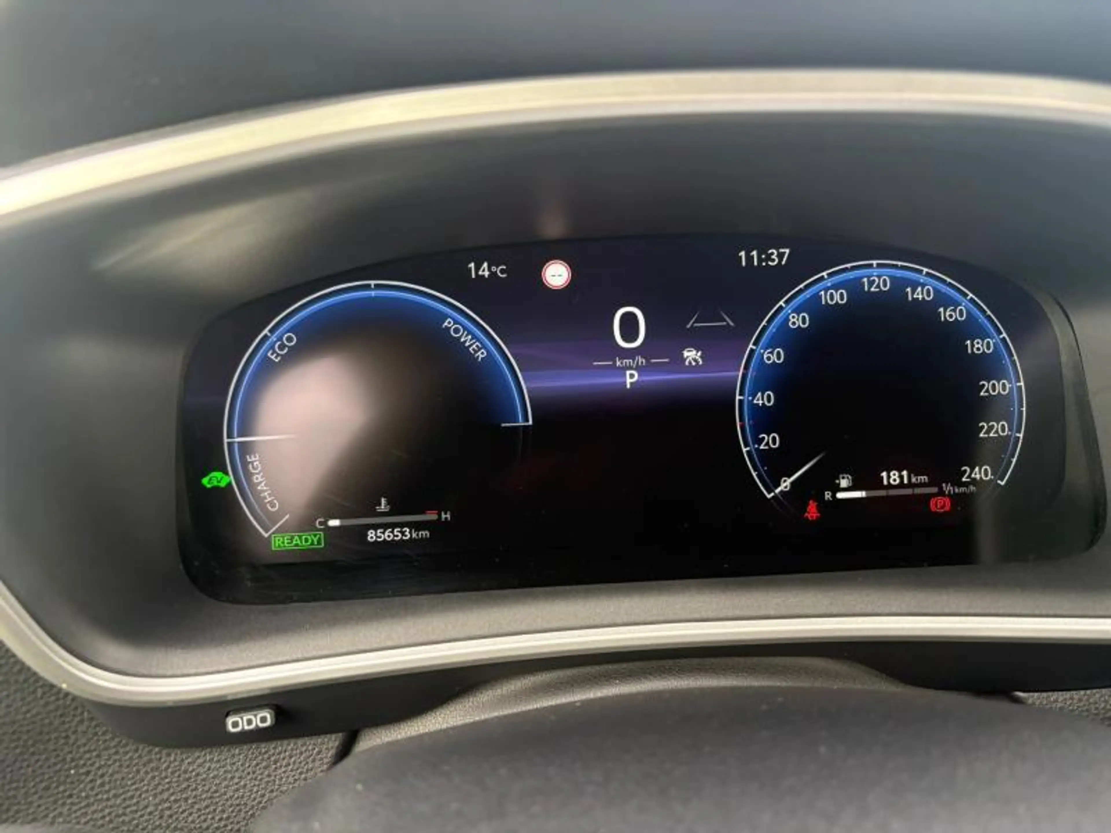 Toyota Corolla Cross Style — photo 5