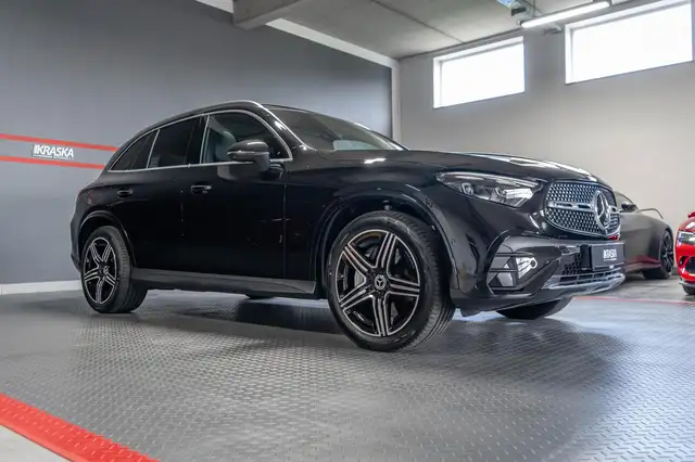 Mercedes-Benz 300 view 6