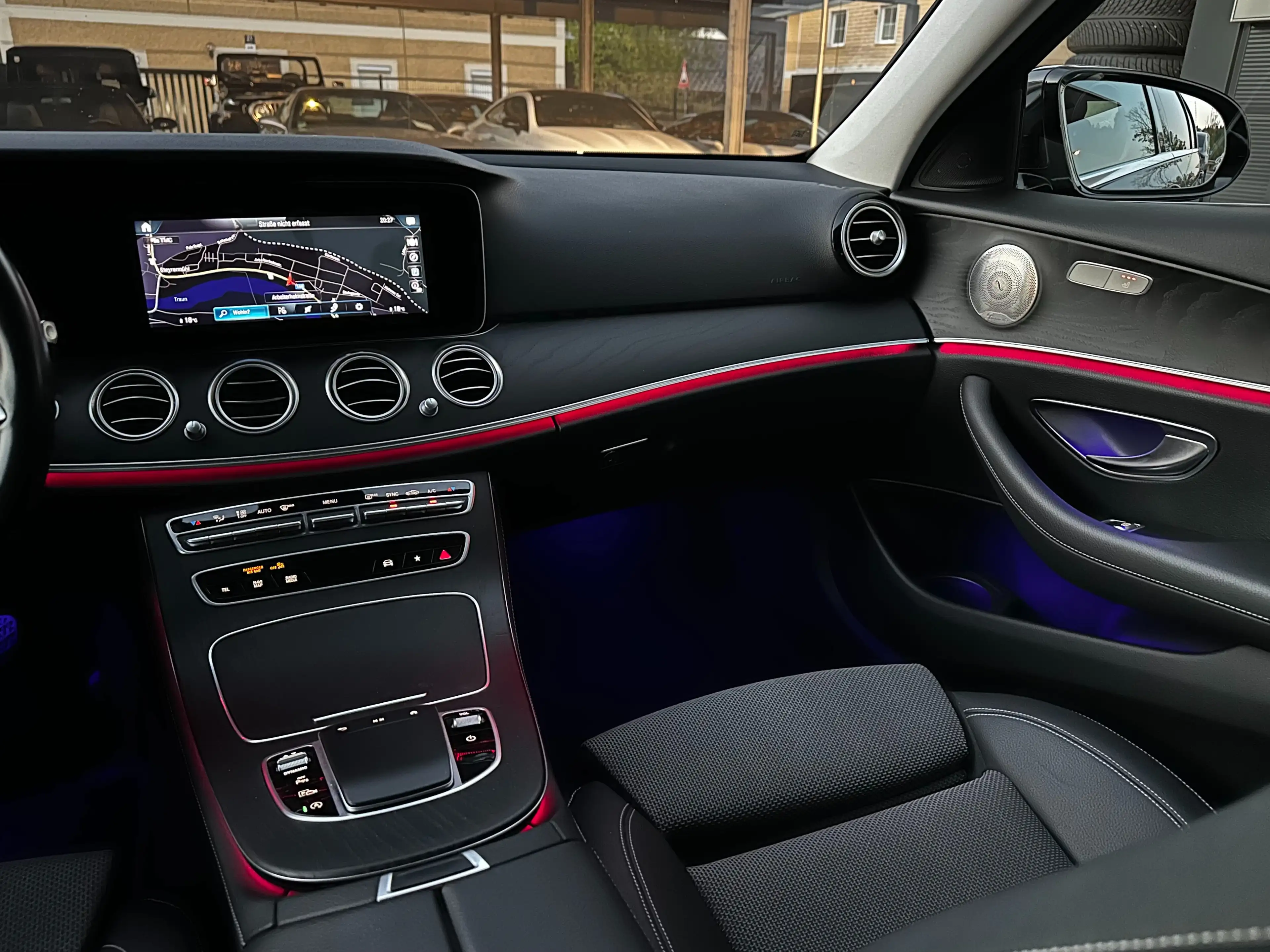 Mercedes-Benz E 220 d 4Matic Aut. *1.Besitz*Burmester*Widescreen*RFK* — photo 35