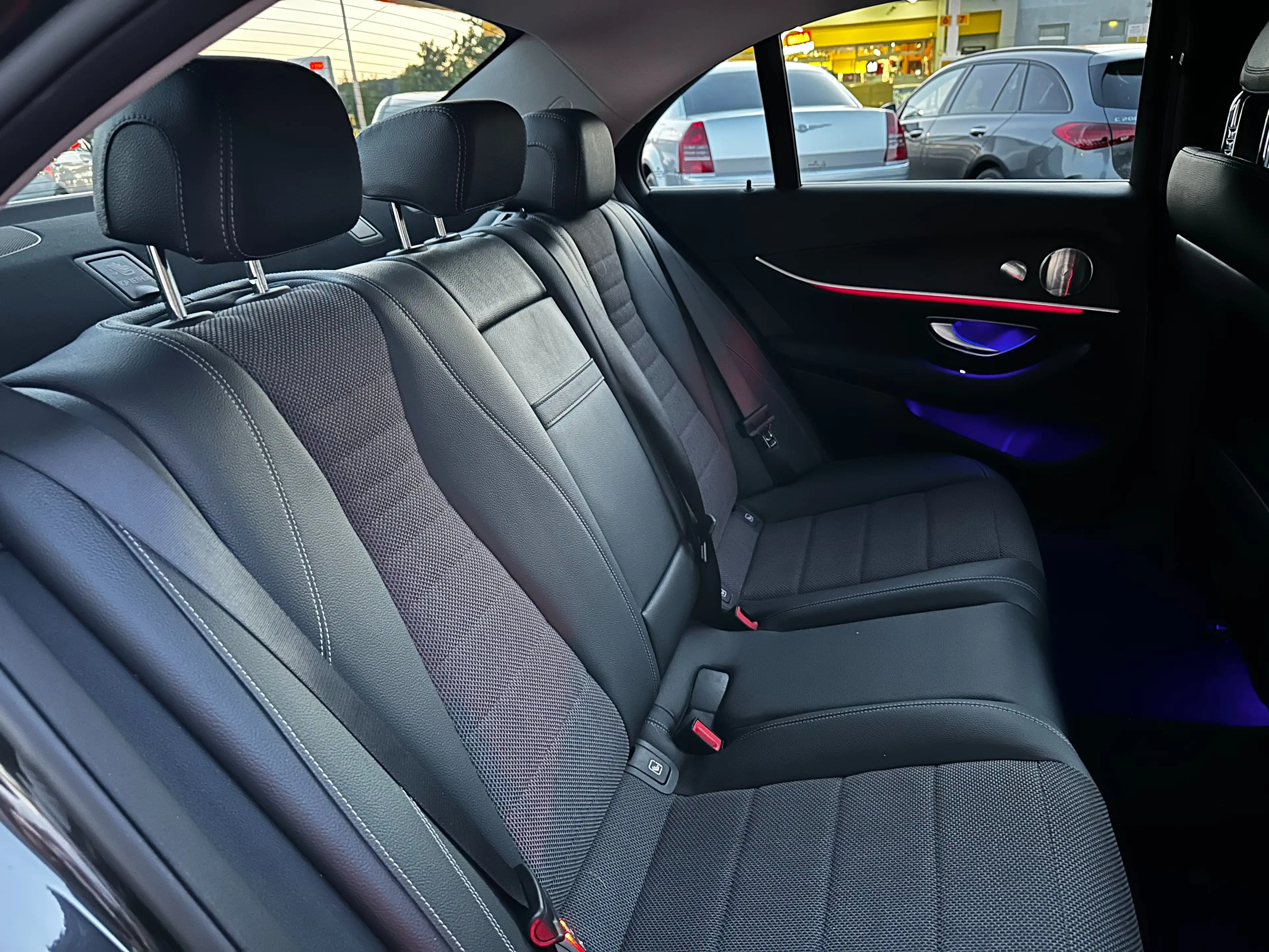 Mercedes-Benz E 220 d 4Matic Aut. *1.Besitz*Burmester*Widescreen*RFK* — photo 32