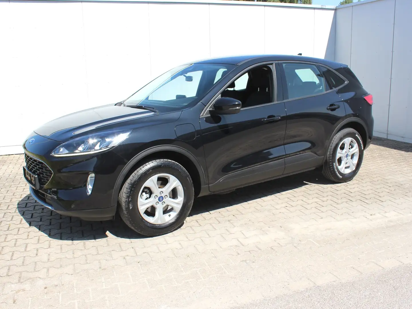 Ford Kuga Plug-In Hybrid Cool & Connect Zwart - 2