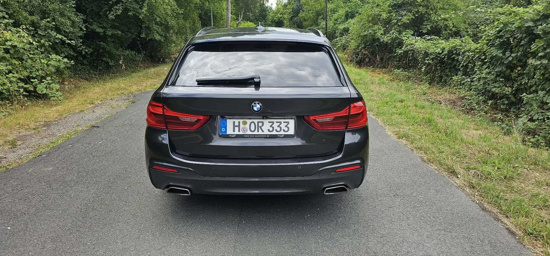 BMW 520 520d Touring M-Paket Grau - 2