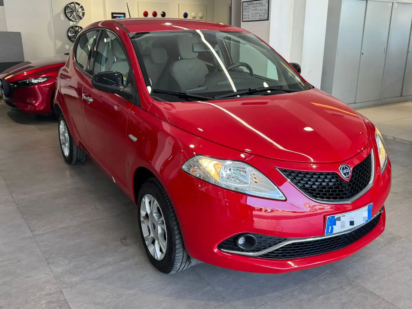 Lancia Ypsilon 0.9 TwinAir 85 CV 5 porte Metano Ecochic Gold - 1