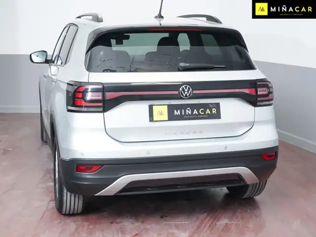 Volkswagen T-Cross view 3