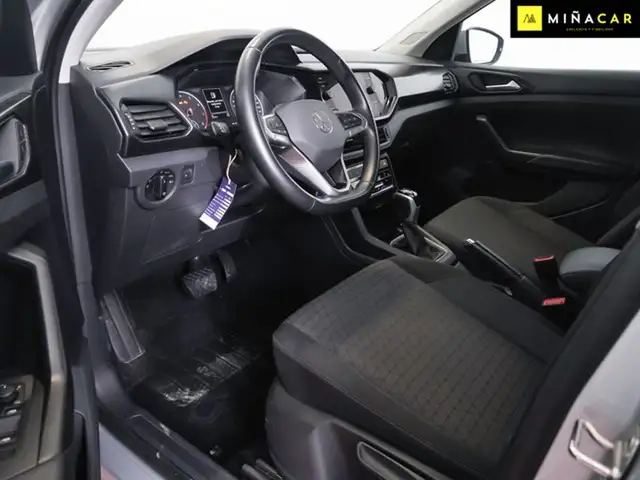Volkswagen T-Cross view 11