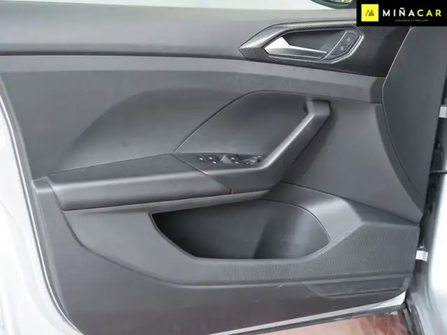 Volkswagen T-Cross view 19