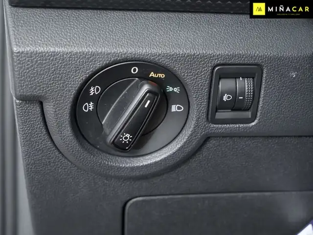 Volkswagen T-Cross view 16